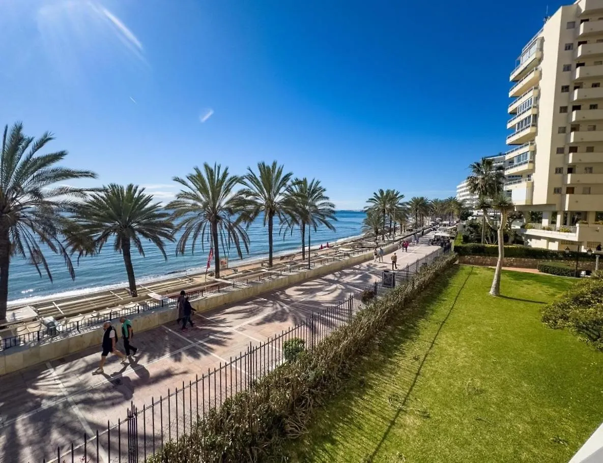 Diana 108 Frontal Sea Views 2 Bedrooms Marbella