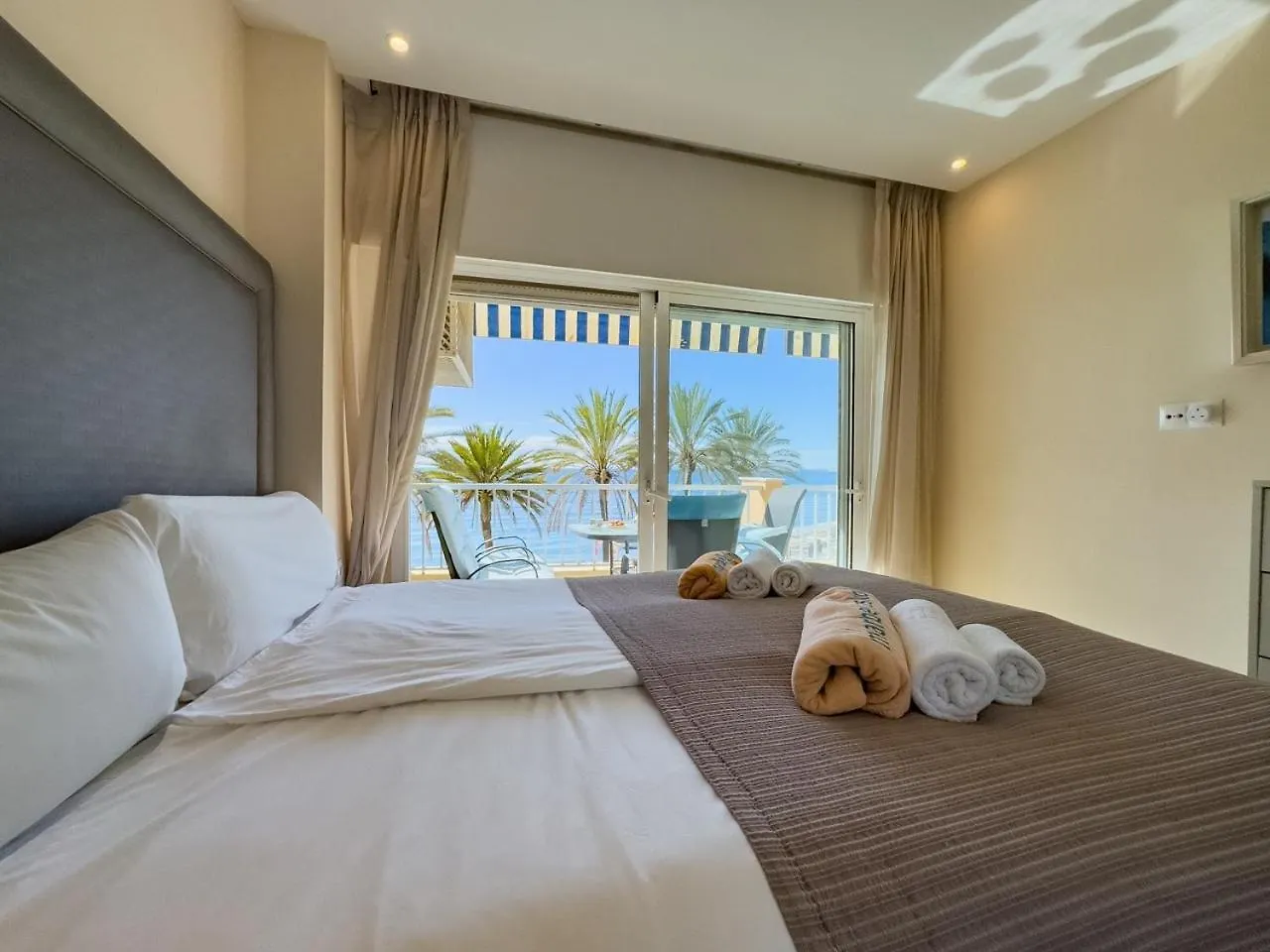 Diana 108 Frontal Sea Views 2 Bedrooms Marbella Apartment